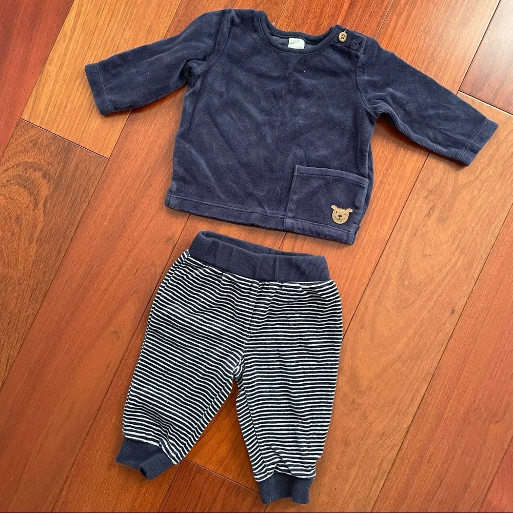 Carters & Baby B’gosh Lot / Bundle - Baby Girl Clothing ⭐️ Bundle ⭐️ - Size 6m